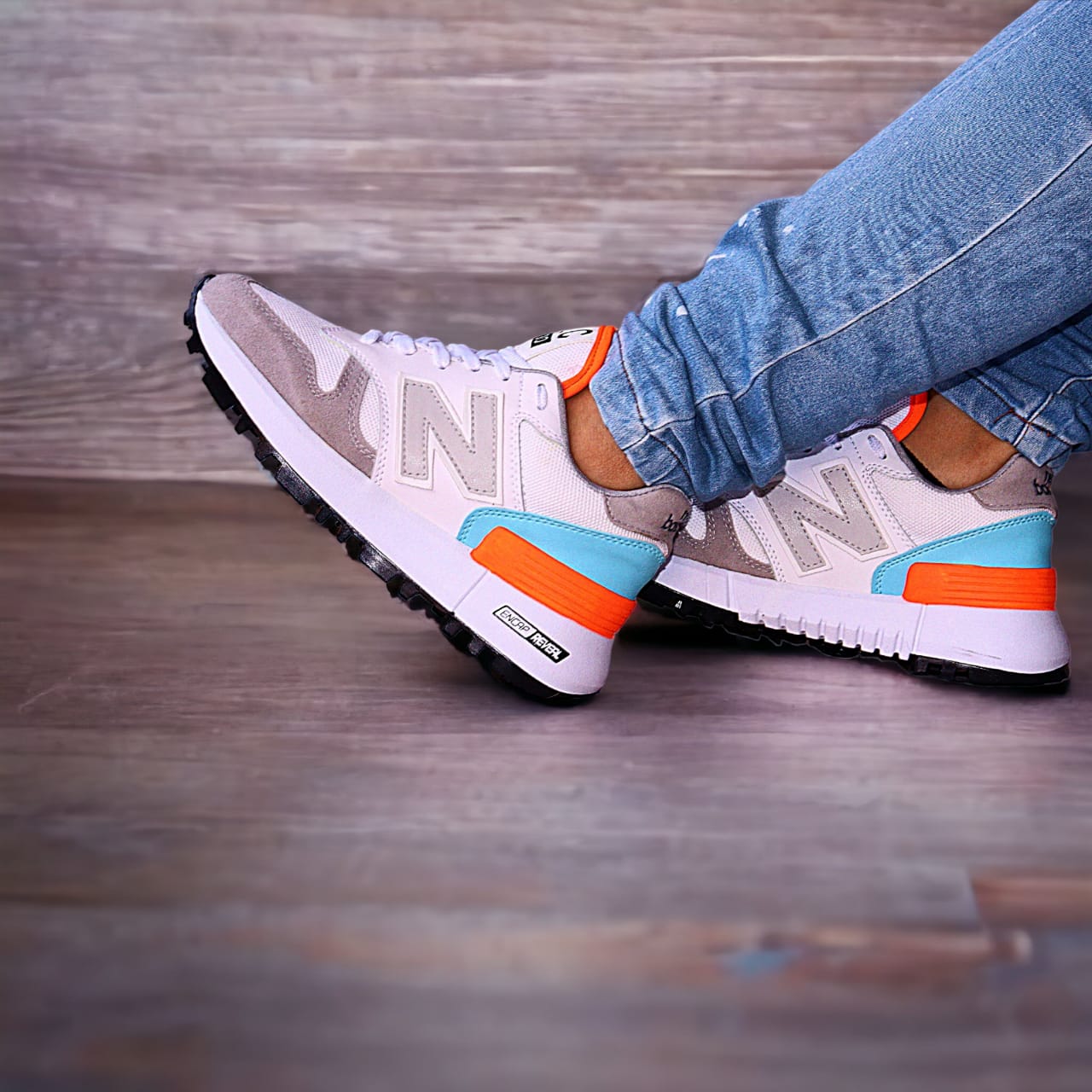 Tênis NB008 Gris Naranja